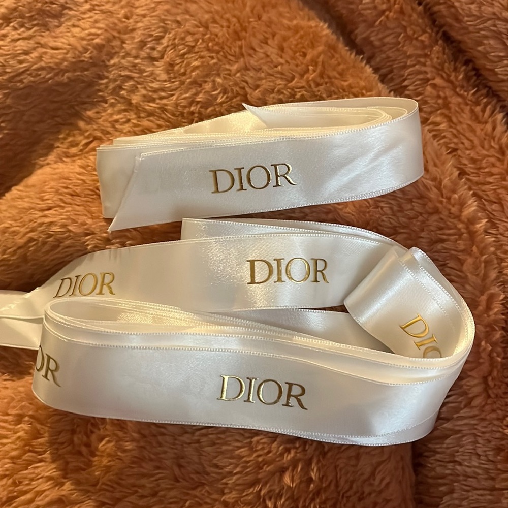 Dior ribbon